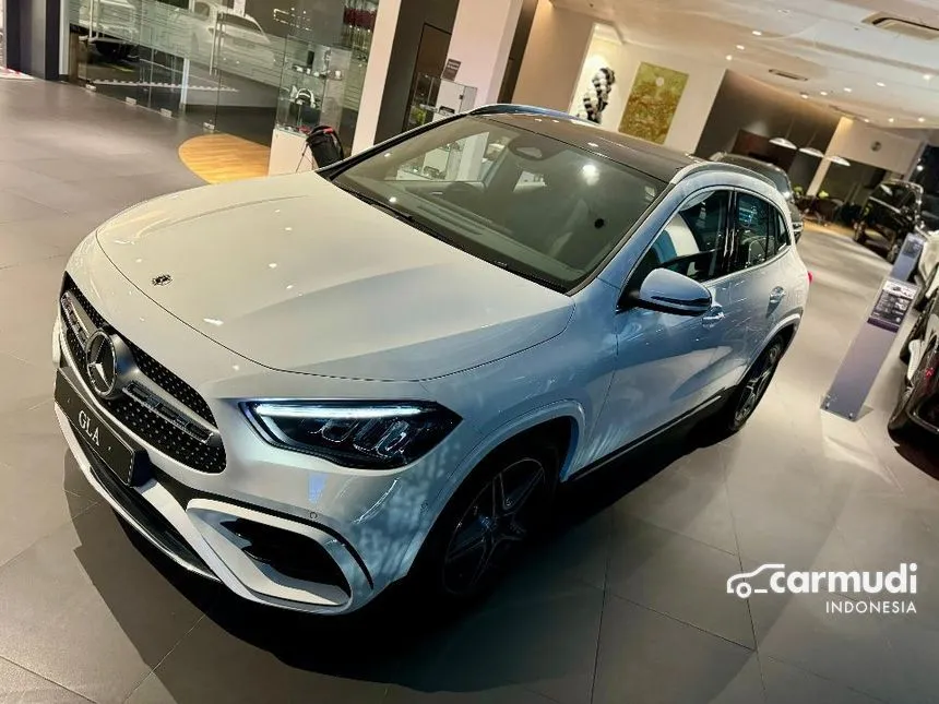 2024 Mercedes-Benz GLA200 AMG Line SUV