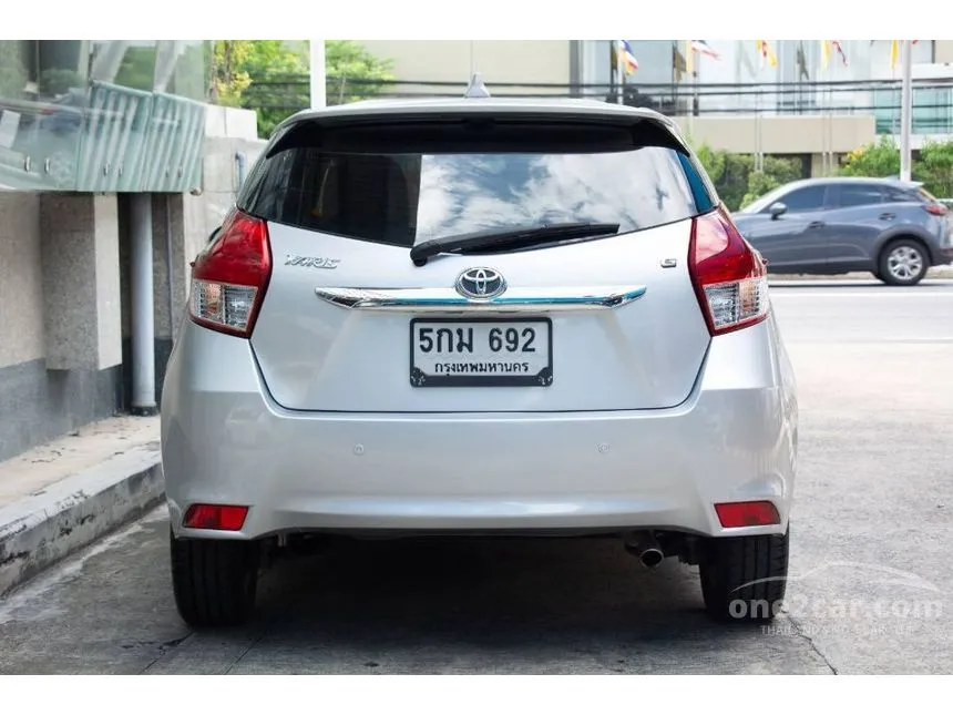 2016 Toyota YARIS G Hatchback