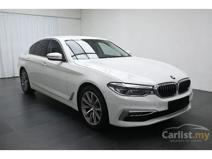 2020 BMW 520i Luxury Sedan