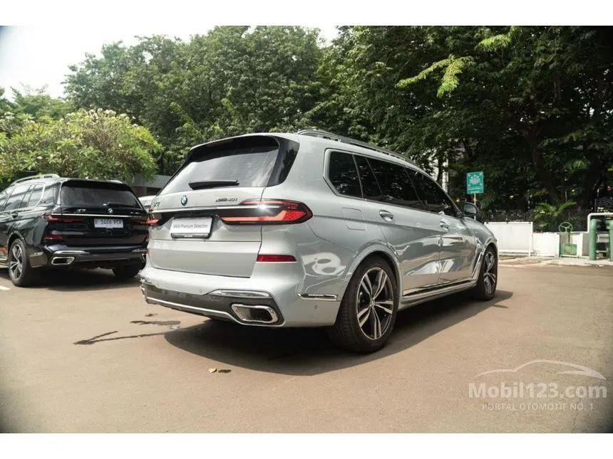 2025 BMW X7 xDrive40i M Sport SUV