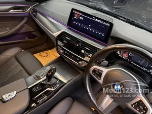 2023 BMW 520i 2.0 M Sport Sedan