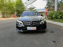 2013 Mercedes-Benz E250 Black Metalic TOP Condition LOW KM Nego