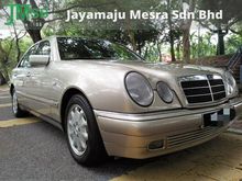 1997/ 1998 Mercedes-Benz E280 2.8 Sedan (A) **ACCIDENT FREE, WELL MAINTAINED, CLEAN INTERIOR**