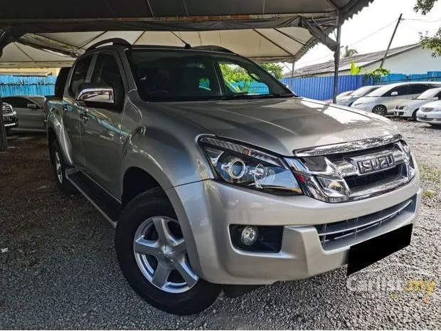 Used Isuzu D-max 3.0 V-Cross Cars for sale