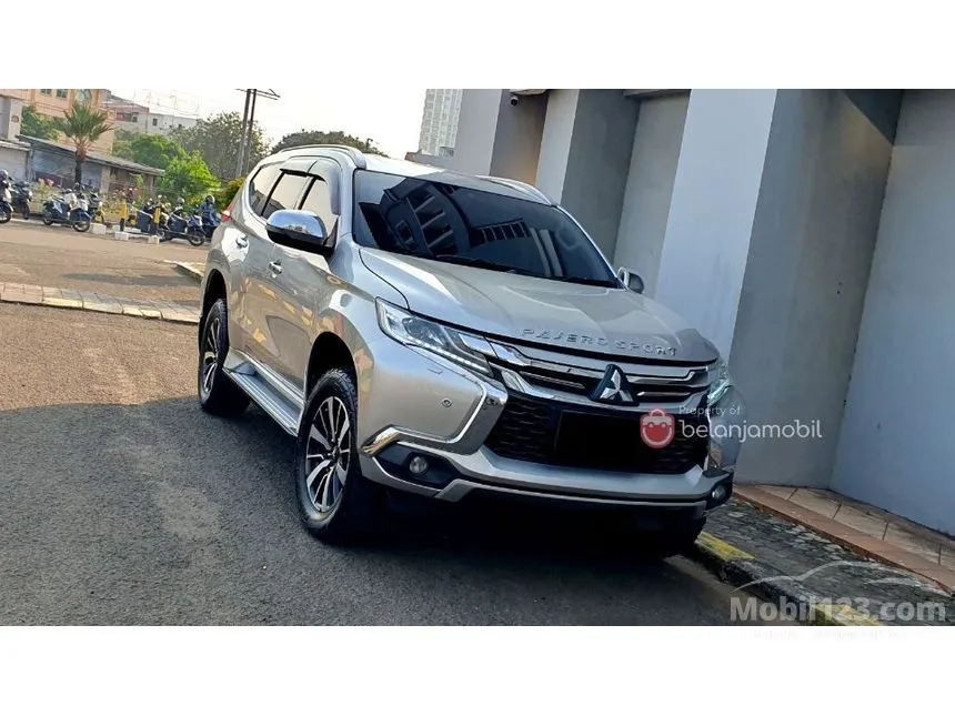 2017 Mitsubishi Pajero Sport Dakar 4X2 SUV