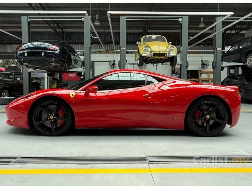 2010 Ferrari 458 Italia Coupe