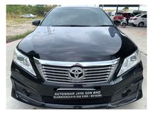 2012 Toyota Camry 2.5 V Sedan