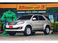 2013 Toyota Fortuner 3.0 (ปี 12-15) V SUV AT