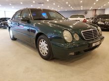 2003 Mercedes-Benz E240 2.6 Elegance Sedan