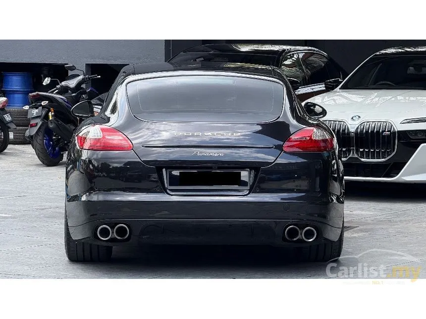 2011 Porsche Panamera Hatchback
