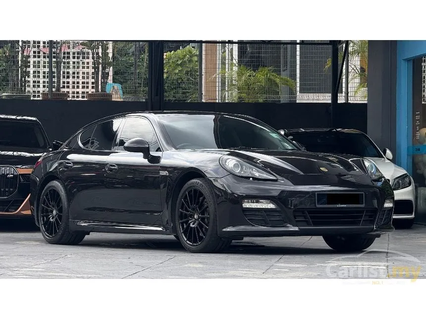 2011 Porsche Panamera Hatchback