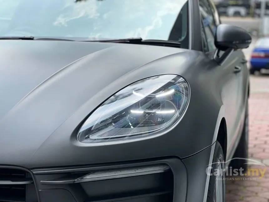 2022 Porsche Macan SUV