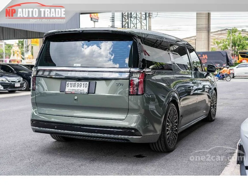 2025 ZEEKR 009 Flagship Van