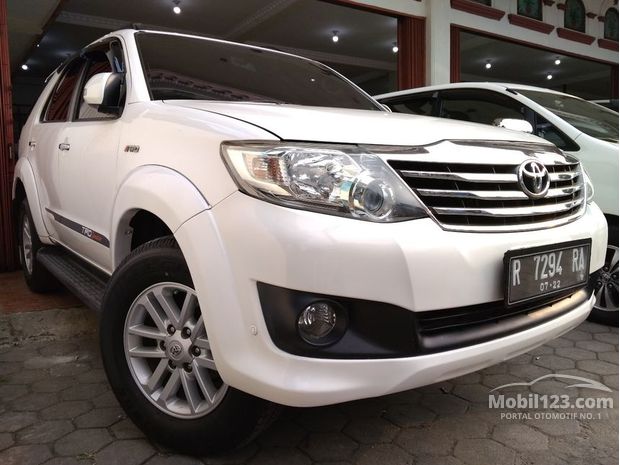 Toyota Fortuner  Mobil Bekas Baru dijual di Indonesia 