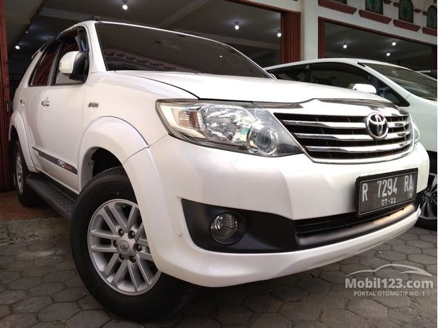 Toyota Fortuner  Mobil  Bekas  Baru  dijual  di Indonesia 