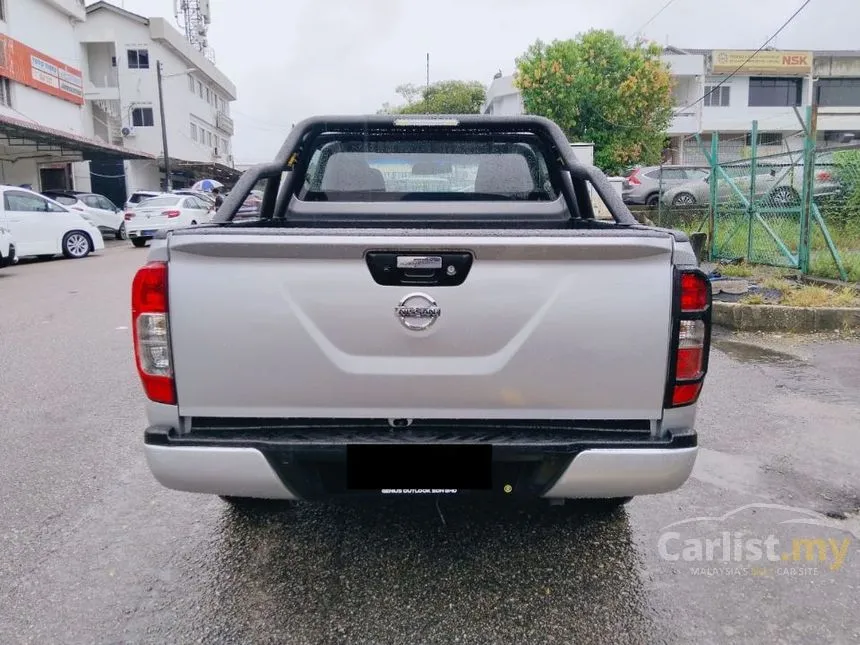2017 Nissan Navara NP300 SE Dual Cab Pickup