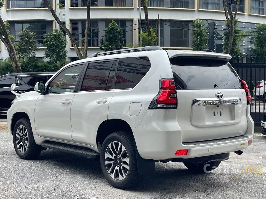 2023 Toyota Land Cruiser Prado TX Black Edition SUV