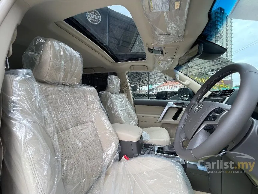 2023 Toyota Land Cruiser Prado TX Black Edition SUV