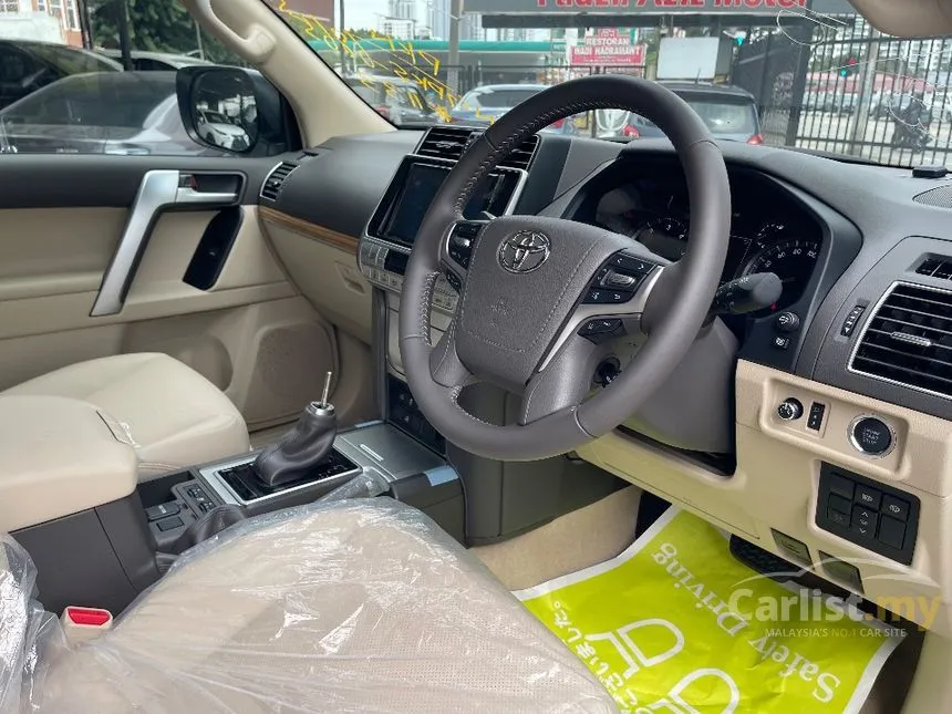 2023 Toyota Land Cruiser Prado TX Black Edition SUV