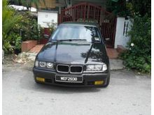 1996 BMW 318i 1.8 Sedan (M)