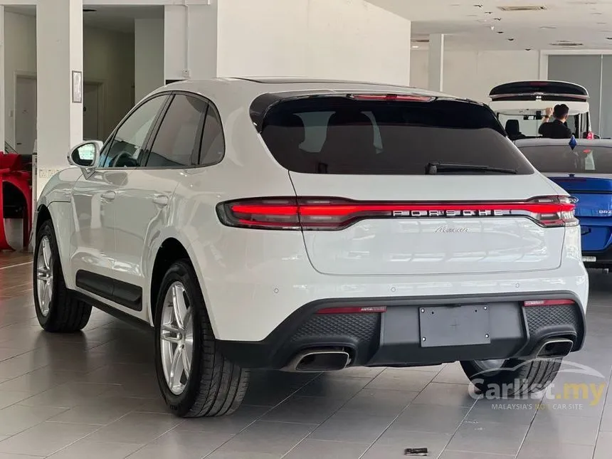 2022 Porsche Macan SUV