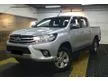 Used 2017 Toyota Hilux 2.4 G Pickup Truck 4X4 NO OFF ROAD FULL LEATHER SEAT PUSHSTART REVERSE CAM - Cars for sale