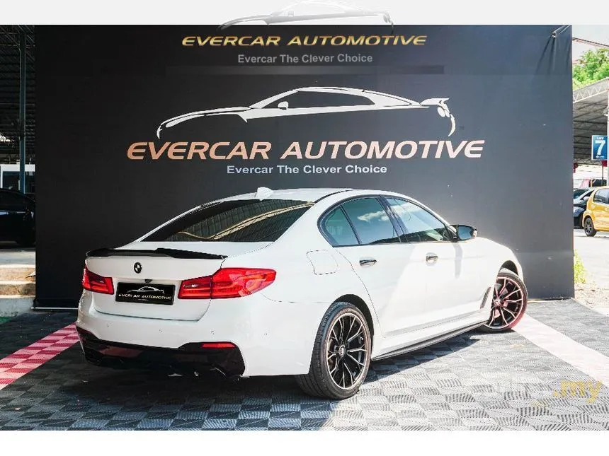 2021 BMW 530e M Sport Sedan