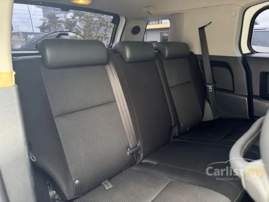 2013 Toyota FJ Cruiser SUV