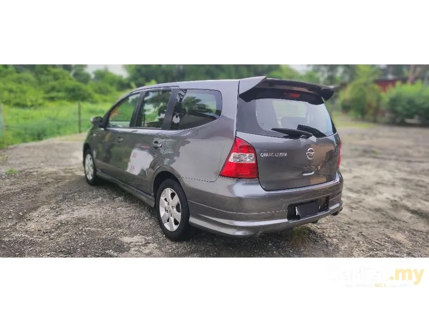 2012 Nissan Grand Livina ST-L Comfort MPV