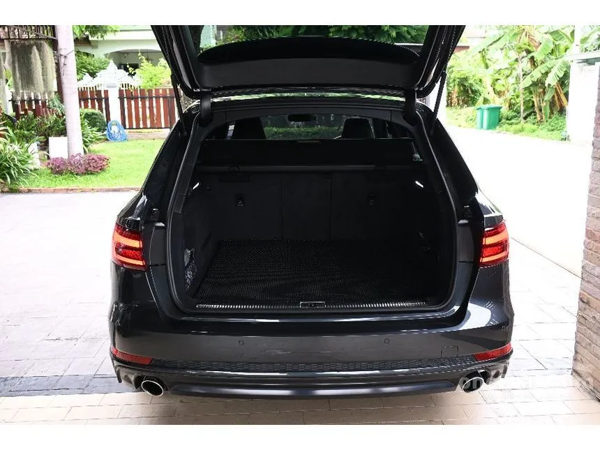 2018 Audi A4 45 TFSI Quattro S line Wagon