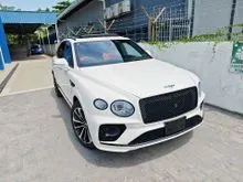(Grade 5-A, 14k+ -Km LOW Mileage, Provide Warranty) 2022 Bentley Bentayga 4.0. Night Vision, Panoramic, BSM, 360 Cam, ACC., HUD