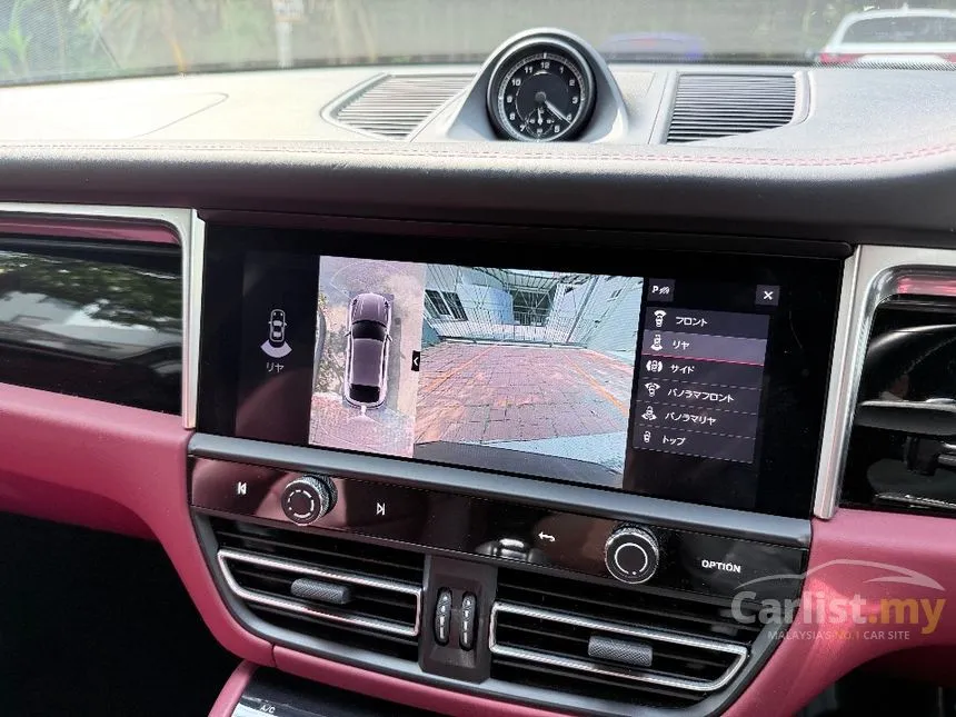 2022 Porsche Macan SUV