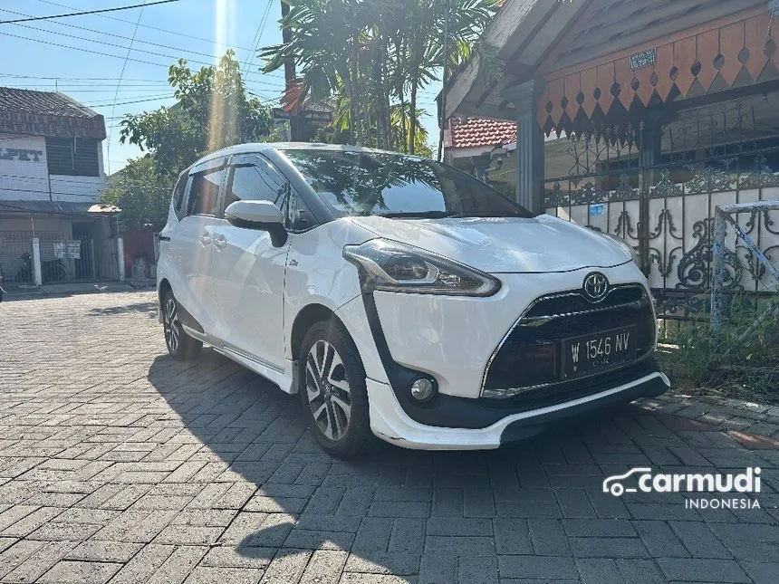 Jual Mobil Toyota Sienta 2018 Q 1.5 di Jawa Timur Automatic MPV Putih Rp 190.000.000