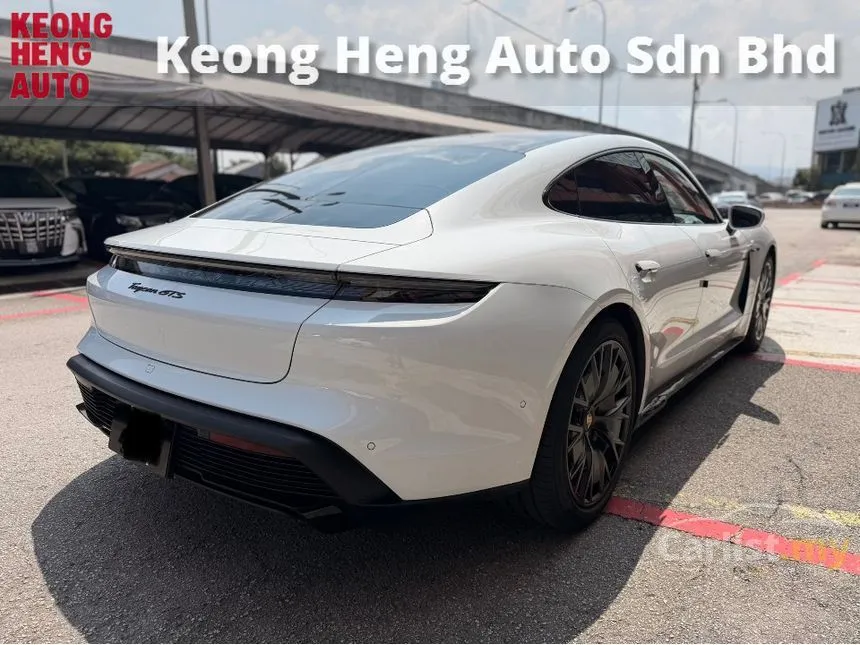 2022 Porsche Taycan GTS Sedan