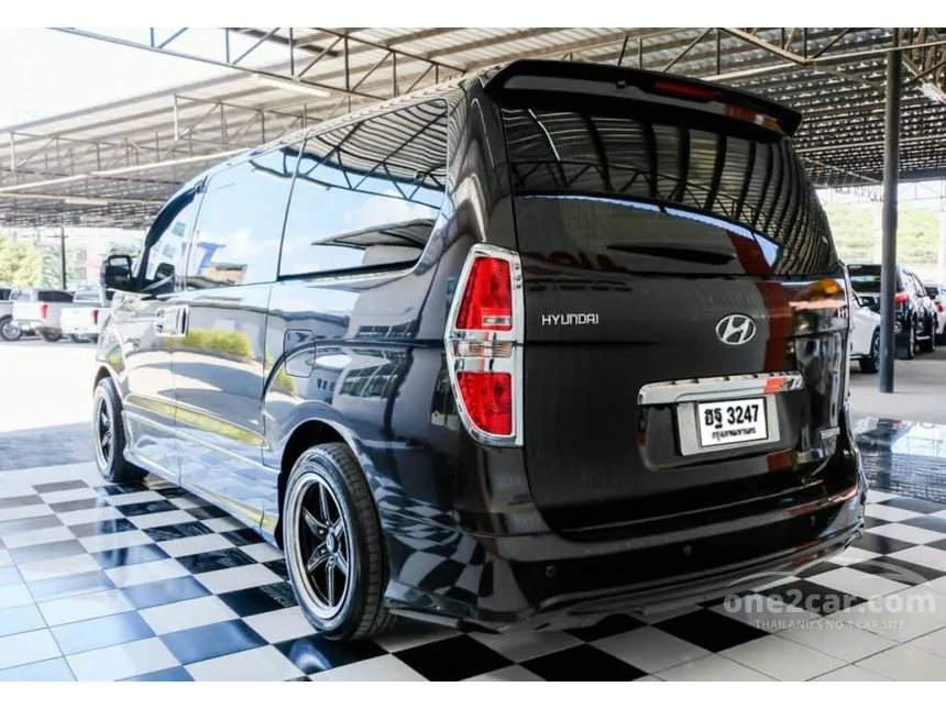 2017 Hyundai H-1 Deluxe Van