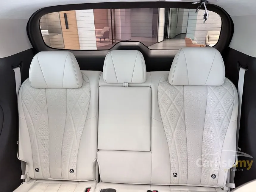 2025 Denza D9 Premium MPV