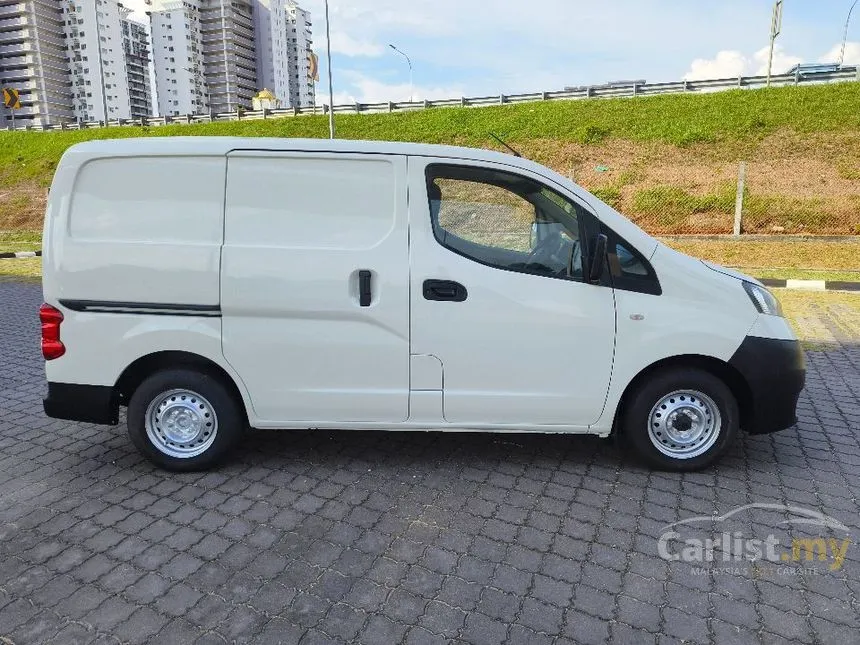 2014 Nissan NV200 Panel Van