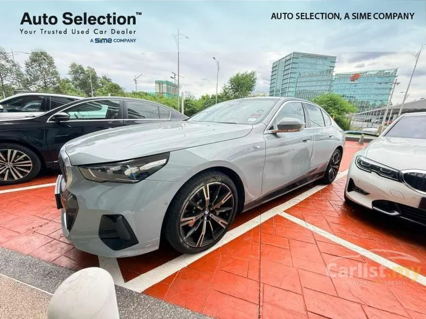 2025 BMW 530i M Sport Sedan
