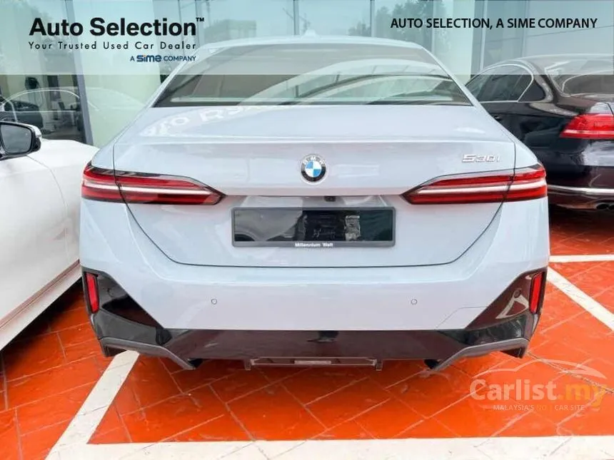 2025 BMW 530i M Sport Sedan