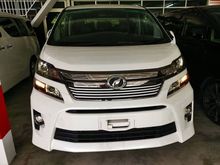RAYA PROMOTION 2013 Toyota Vellfire 2.4 Z Golden Eyes MPV