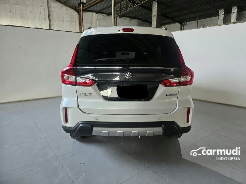 2023 Suzuki XL7 Beta Hybrid SUV