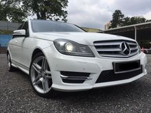 2014 Mercedes-Benz C200 CGI 1.8 ( A ) Turbo Engine Sedan ***LOCAL WITH FULL SERVICE RECORD***