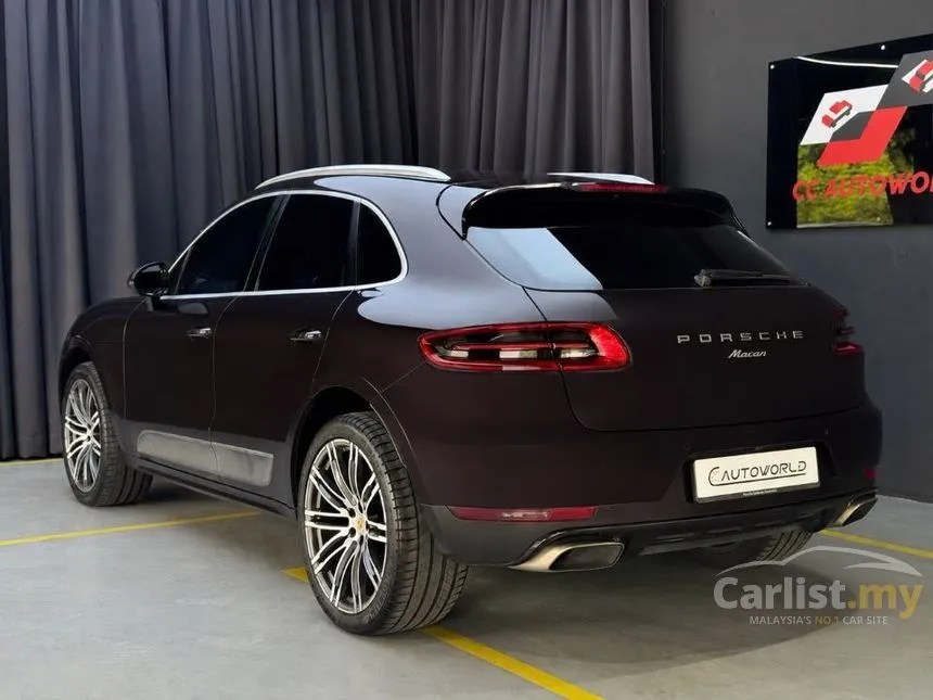 2015 Porsche Macan SUV