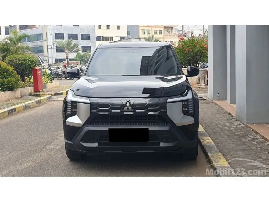 2025 Mitsubishi Destinator GLS SUV