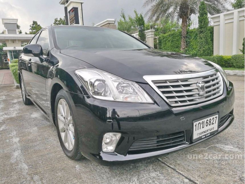 Toyota crown 2012