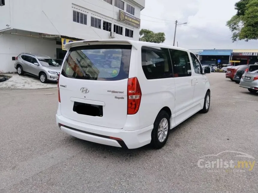 2013 Hyundai Grand Starex Royale GLS MPV