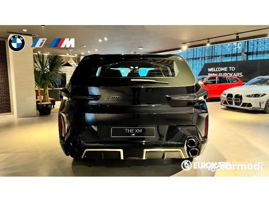 2023 BMW XM Wagon