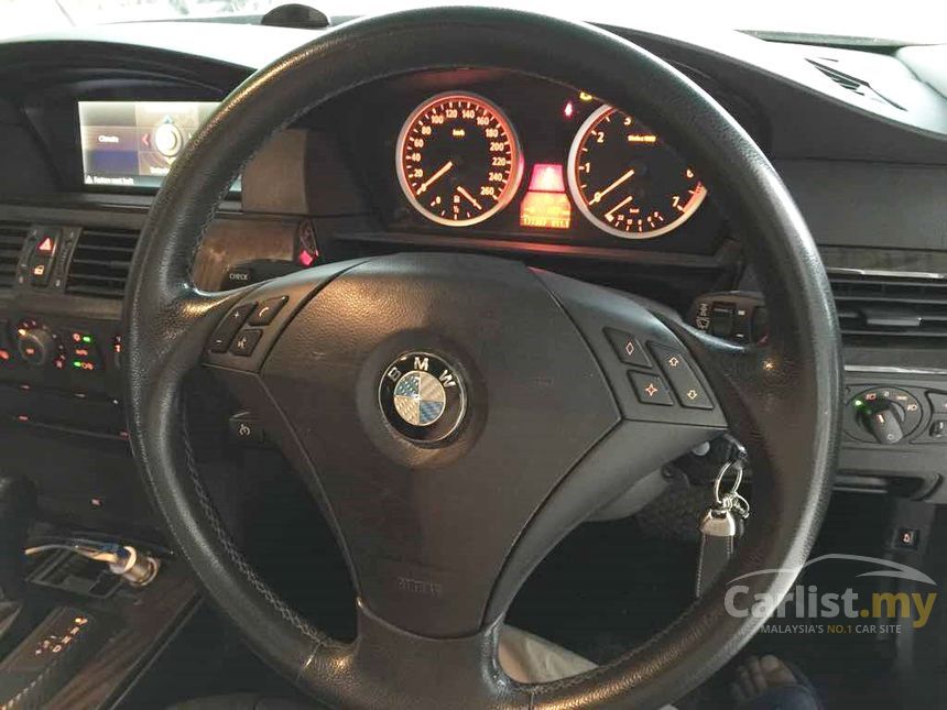 2004 BMW 525i Sedan