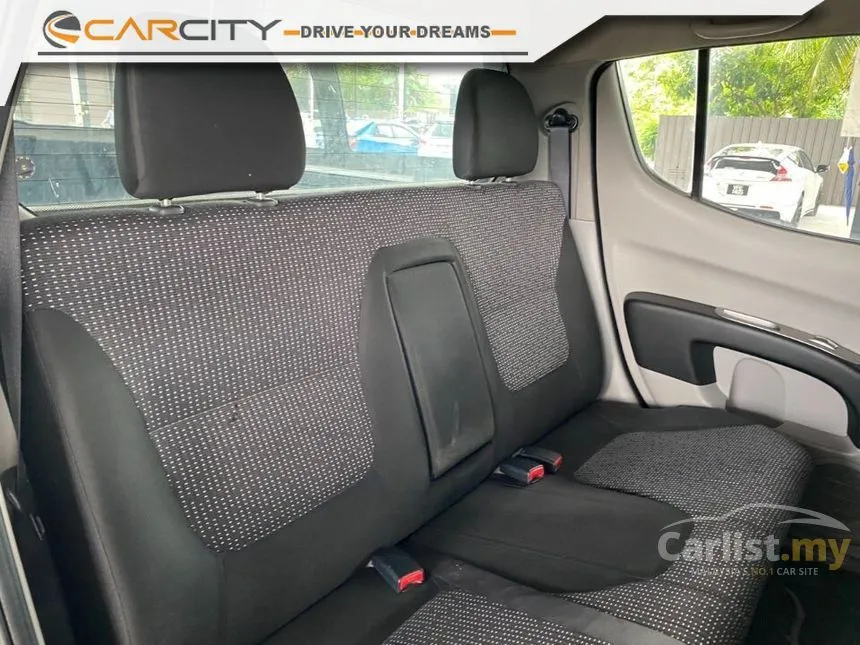 2014 Mitsubishi Triton Pickup Truck