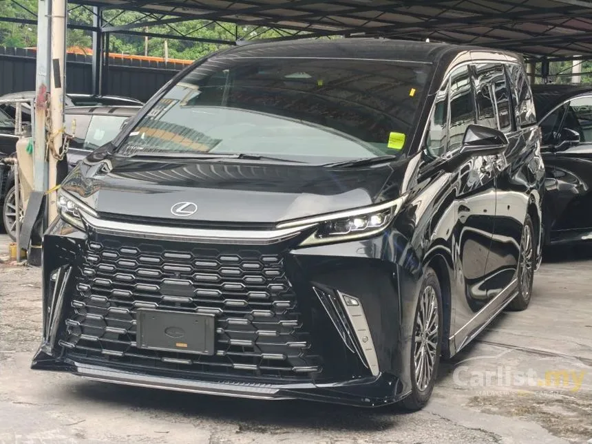 2024 Lexus LM 500h Version L 6 Seater MPV
